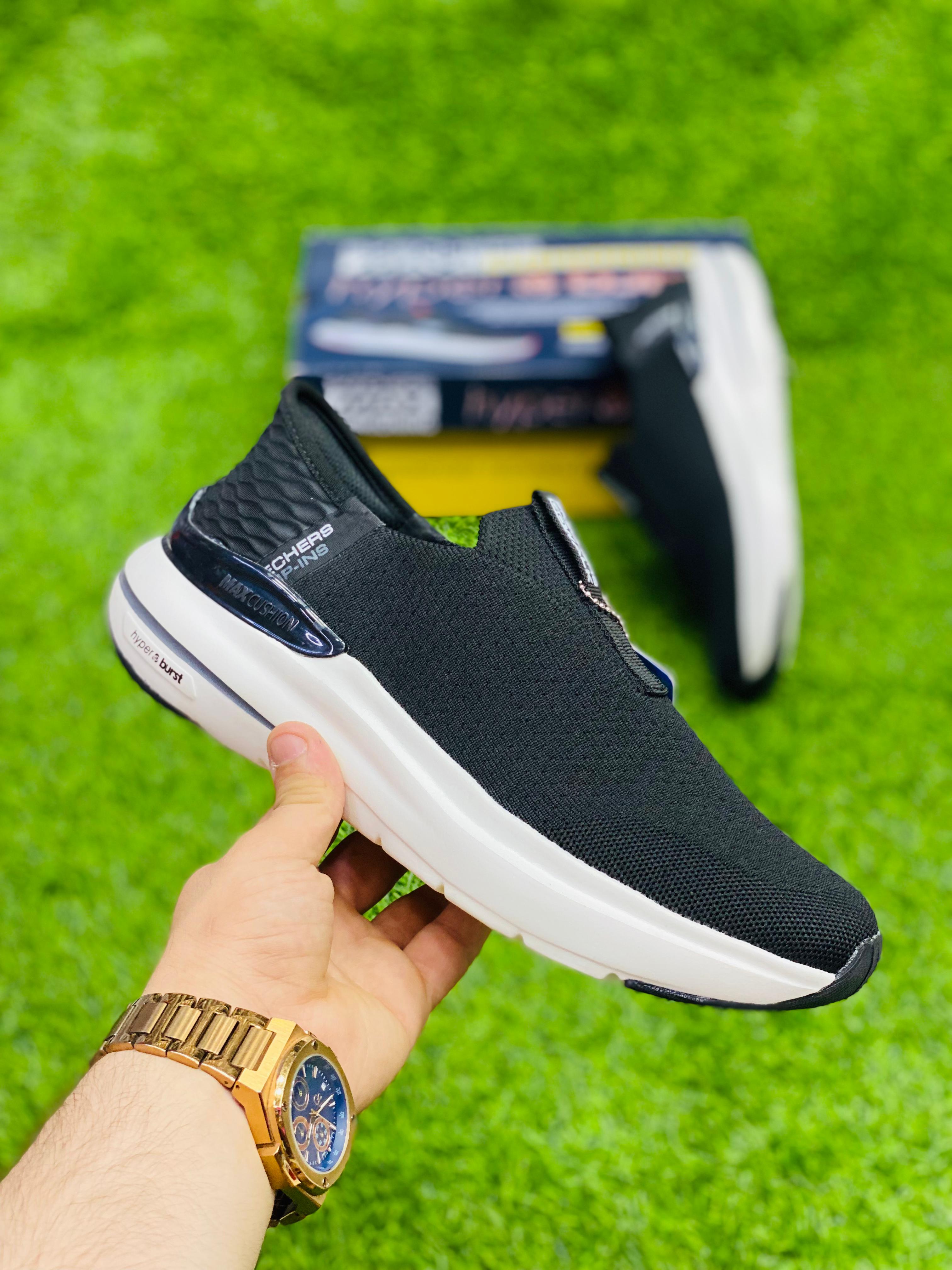 Sketcher Burst Black