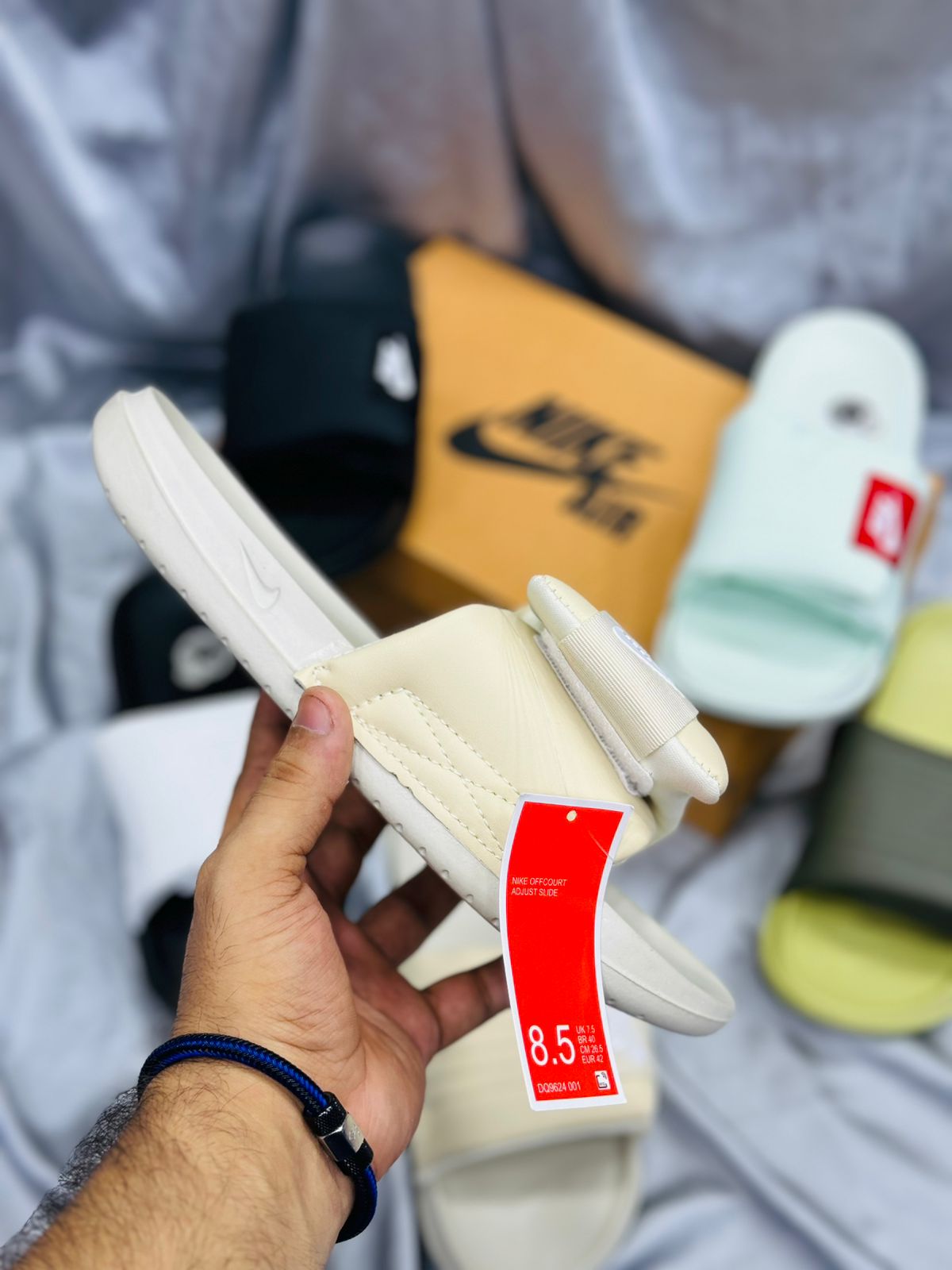 NK OFFCOURT ADJUST SLIDE - Off white