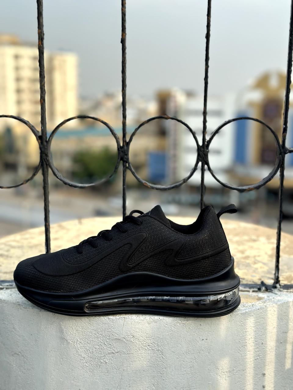 Air Max 720 Full Black