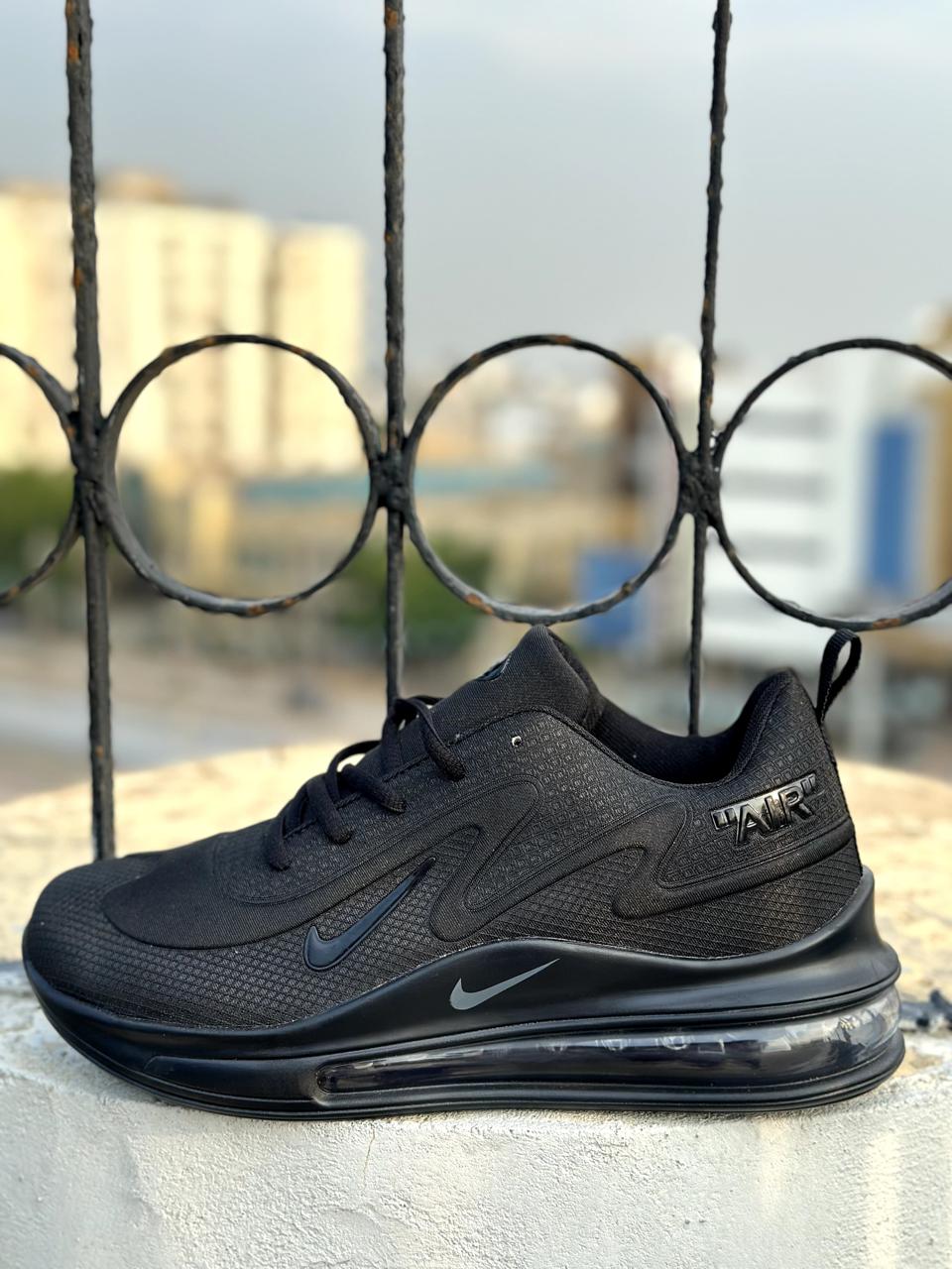 Air Max 720 Full Black