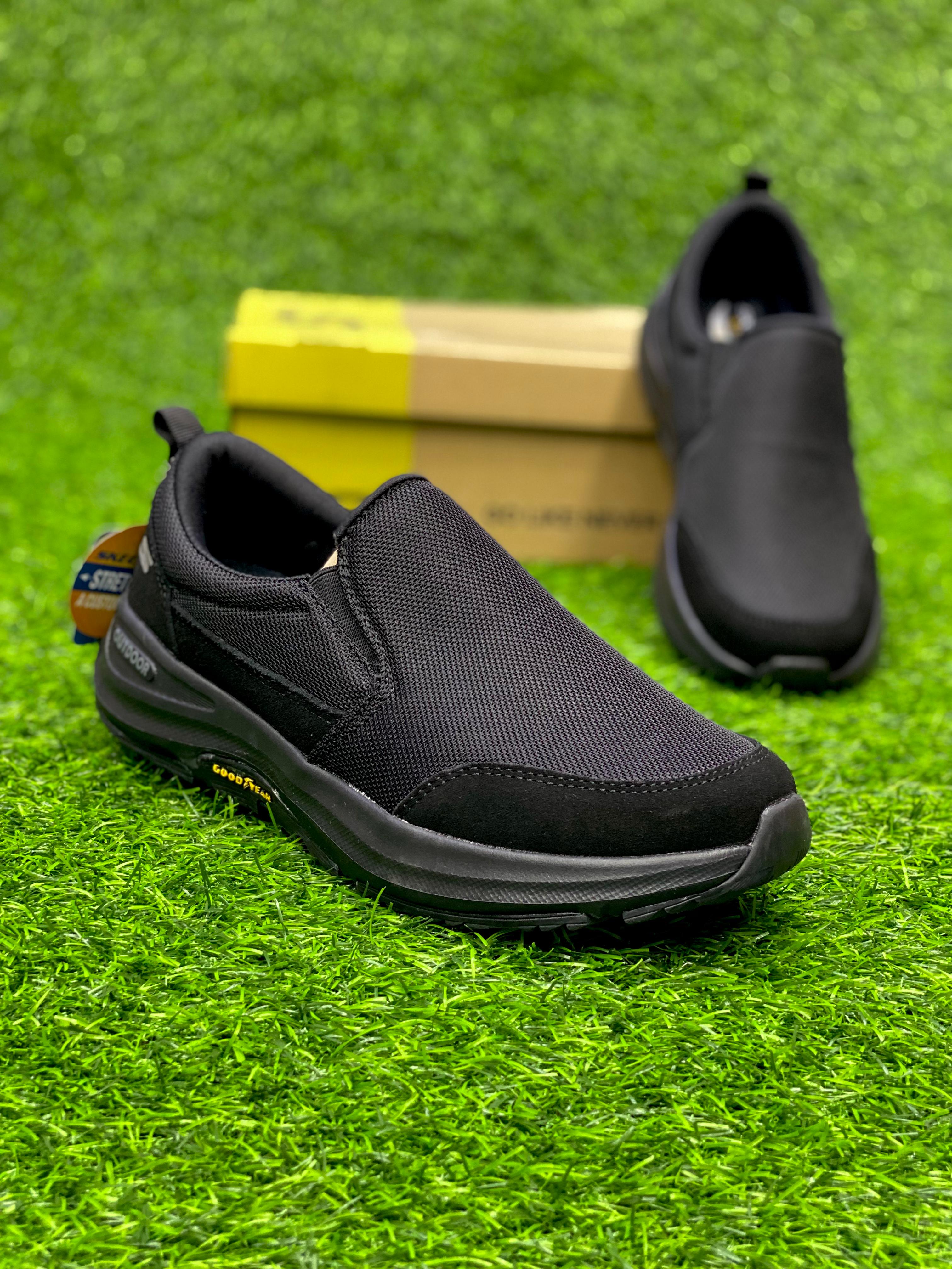 Sketcher Arch Fit Banlin BLACK SLEEK