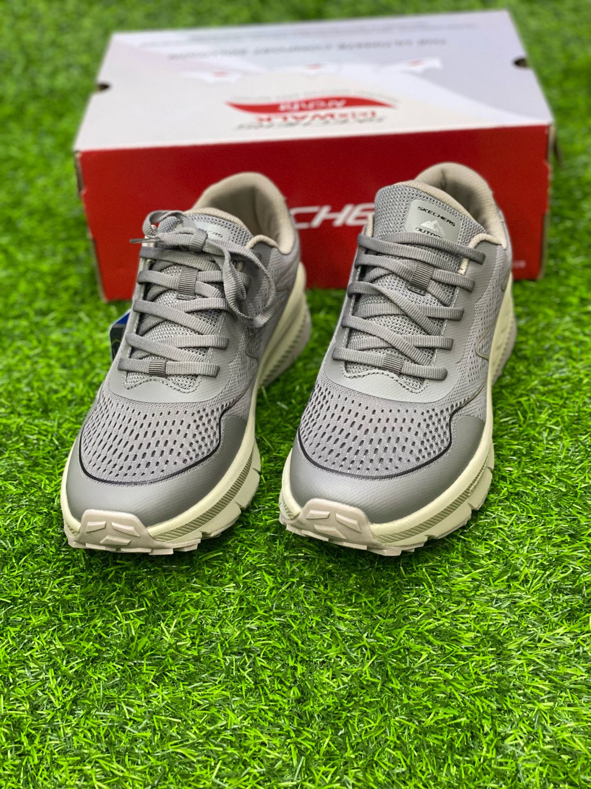 Sketcher hyper burst Premium Grey