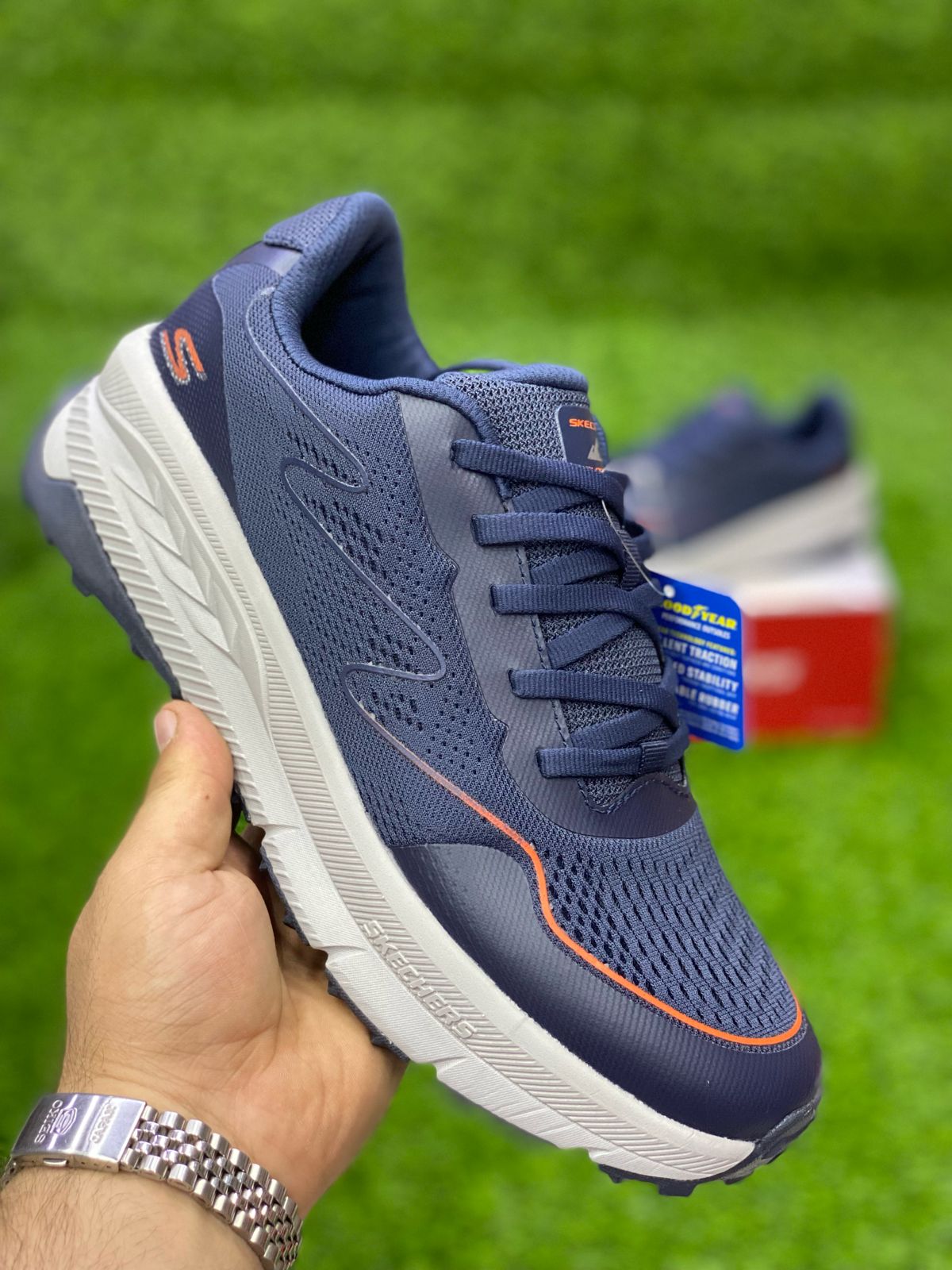 Sketcher hyper burst Premium Blue White