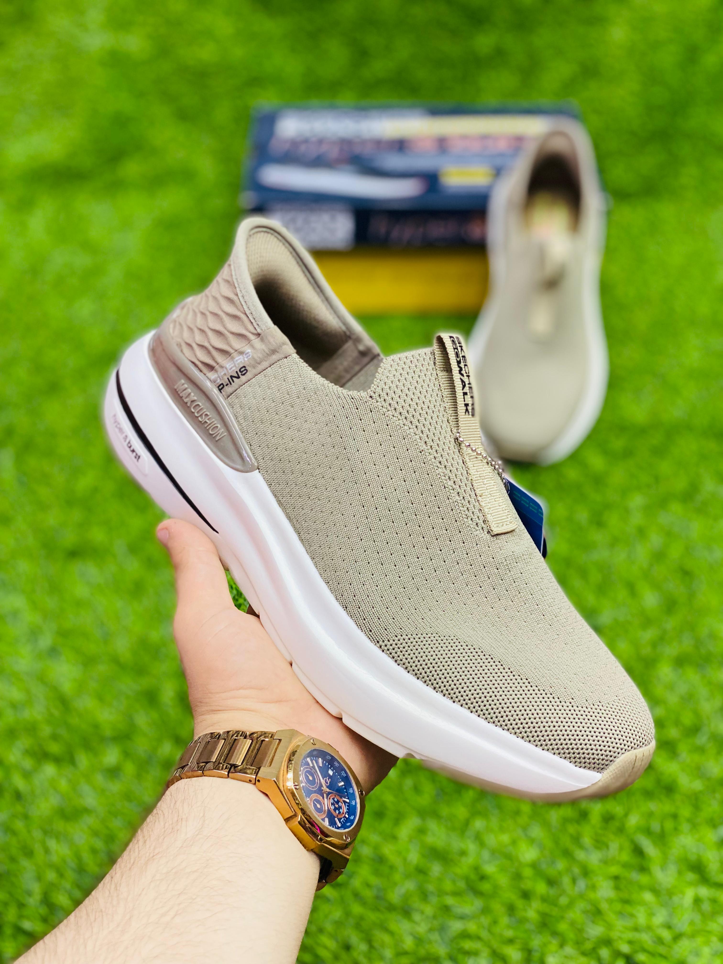 Sketcher Burst New Beige