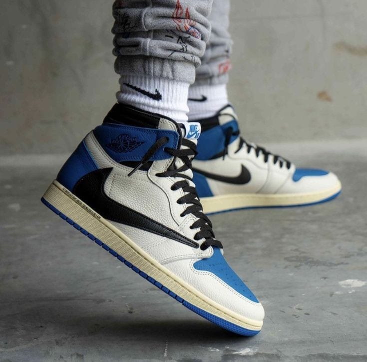 Trviss Scott x Fragment Air Jordann 1