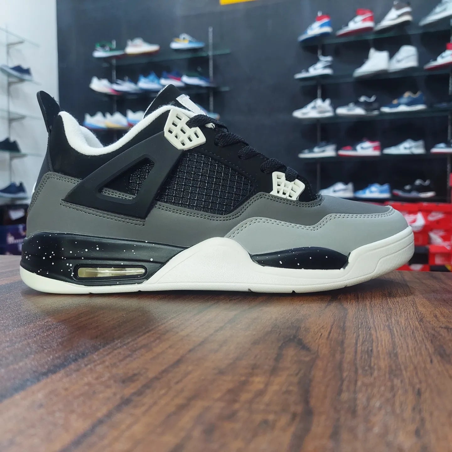 AJ4 RETRO FEARPACK